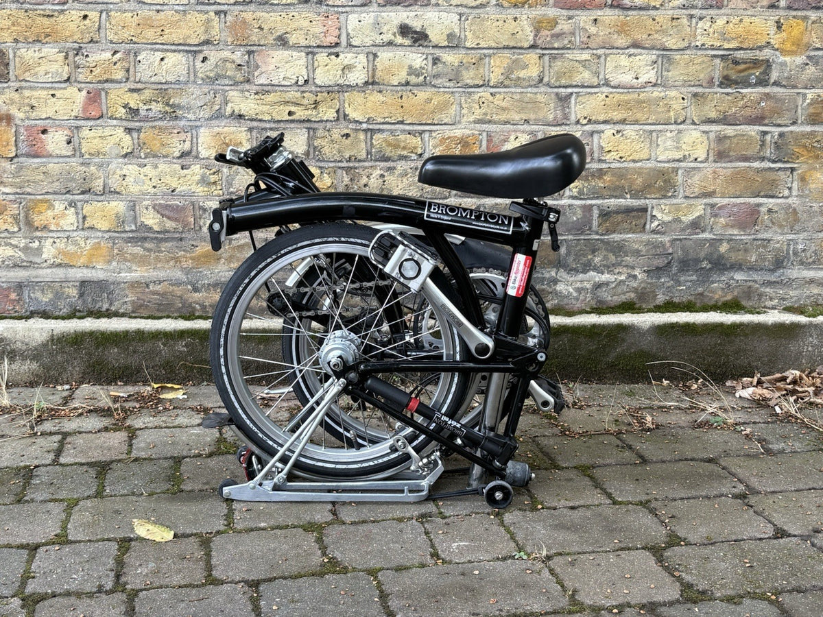 Brompton M6R Folding Bike 6-Speed - Black, w/ Mudguards and Rack - GC