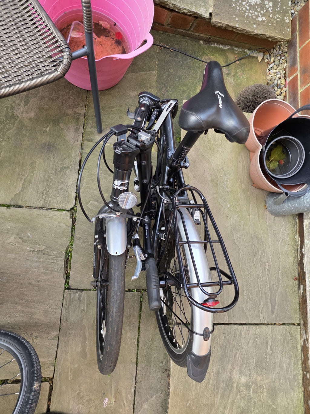 Carrera Intercity Unisex 8 Speed 20'' Wheels Compact Folding Bike - RRP £400