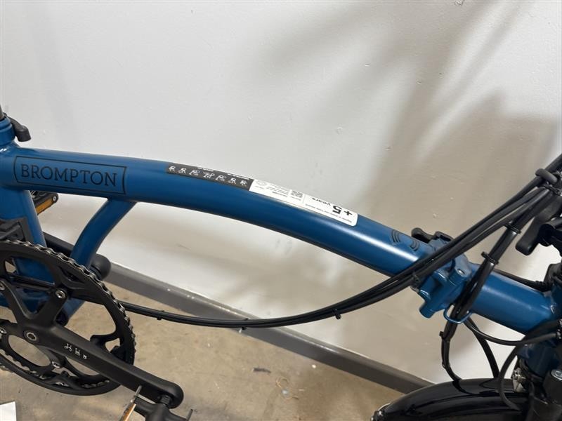 Brompton Electric C Line 4 Speed Mid Folding Bike - 2023 - Ocean Blue