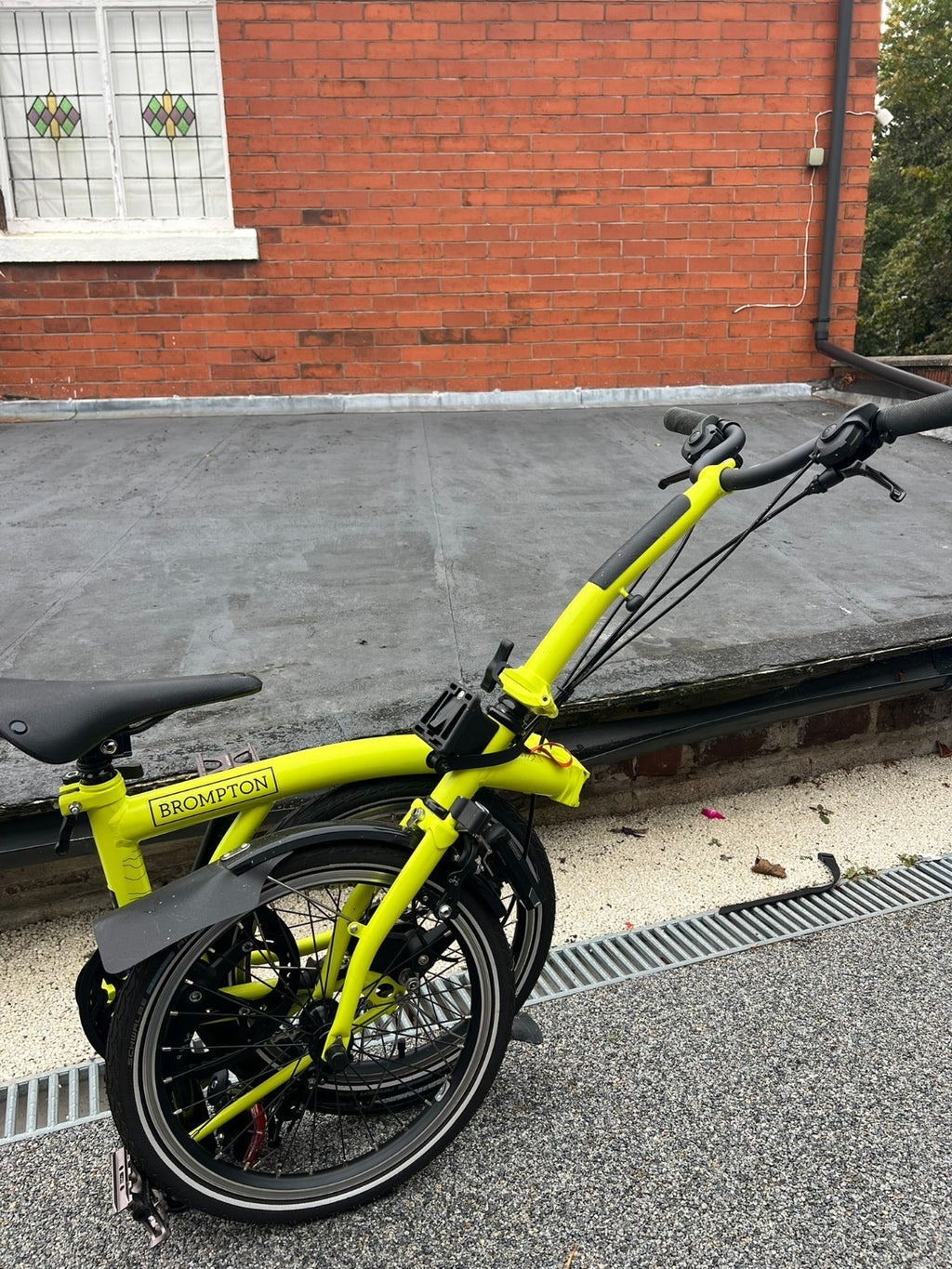 Brompton C Line 6 Speed folding bicycle - Lime green 2023 with extras