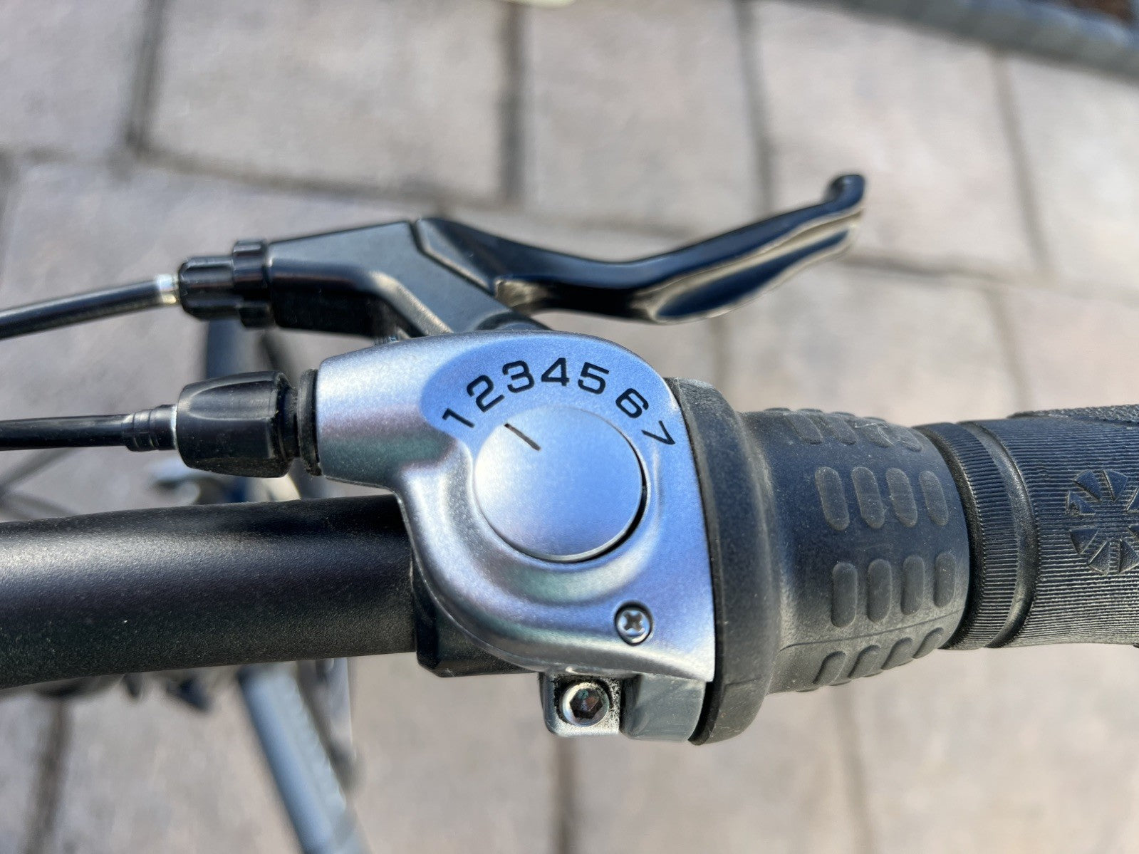 Dahon Vitesse D7 HG Folding bicycle.