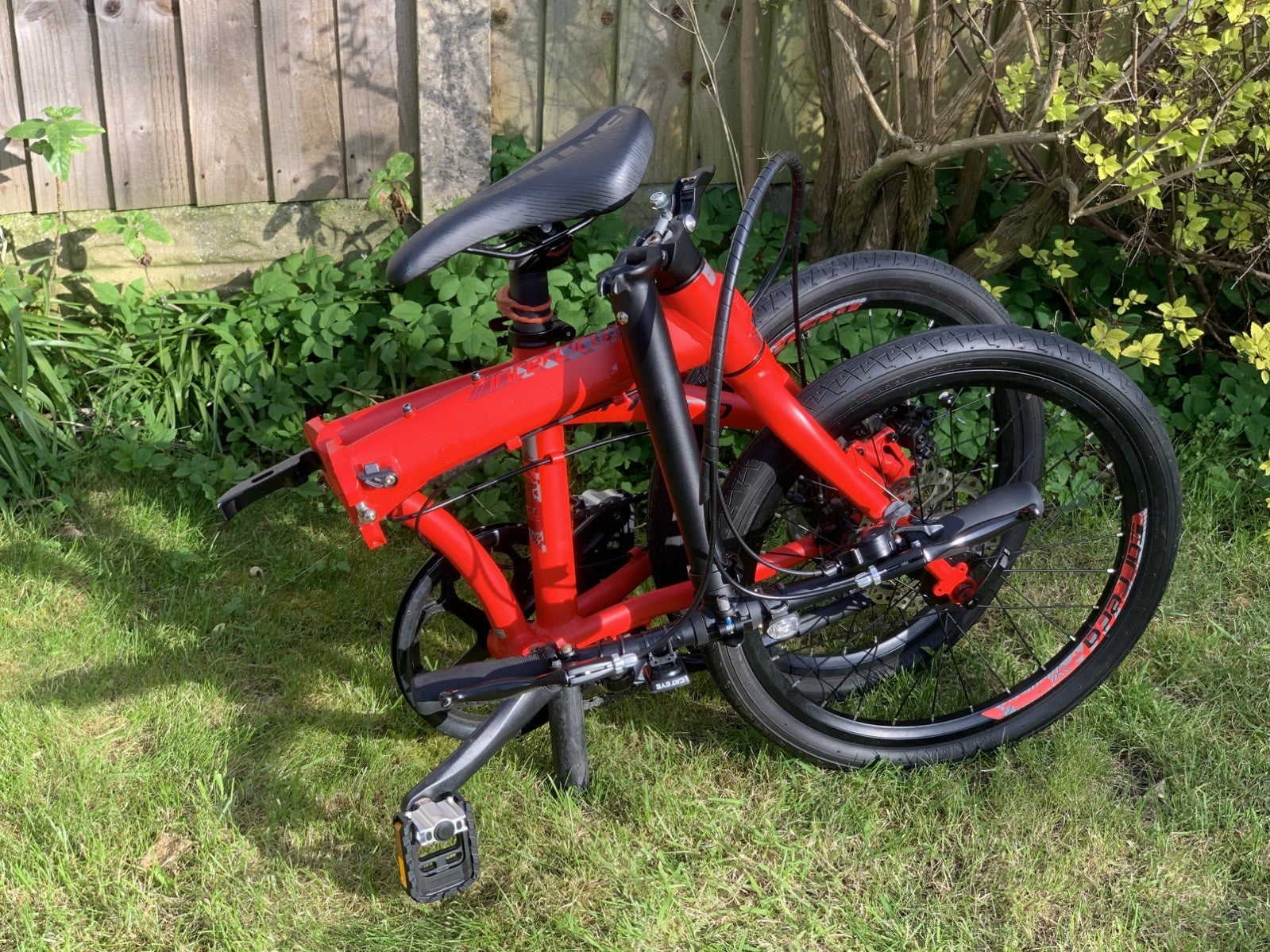 Carrera Intercity Folding Bike 20" Wheels *Extras*