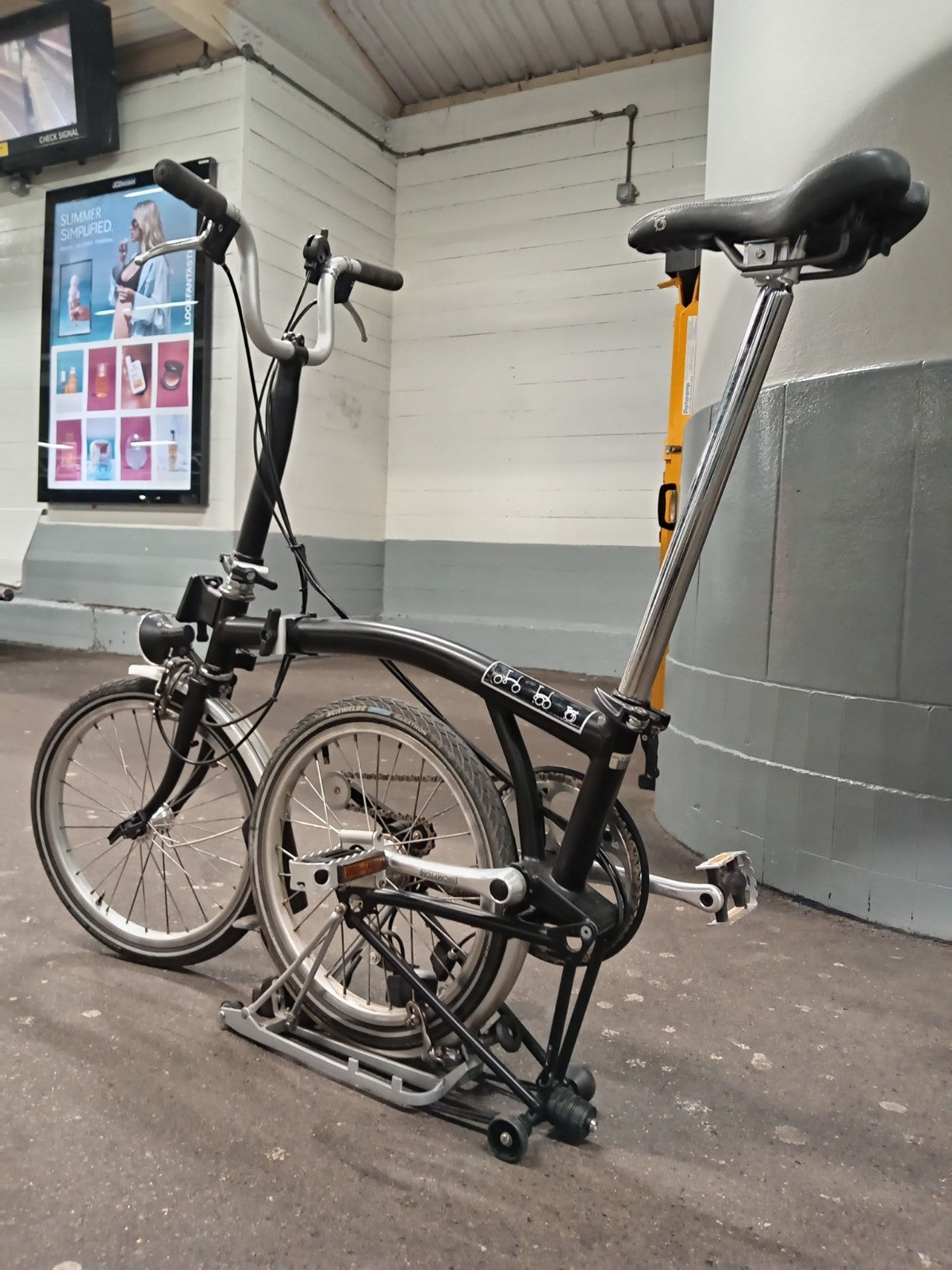 Brompton 3 Speed H3R Black Folding Bike
