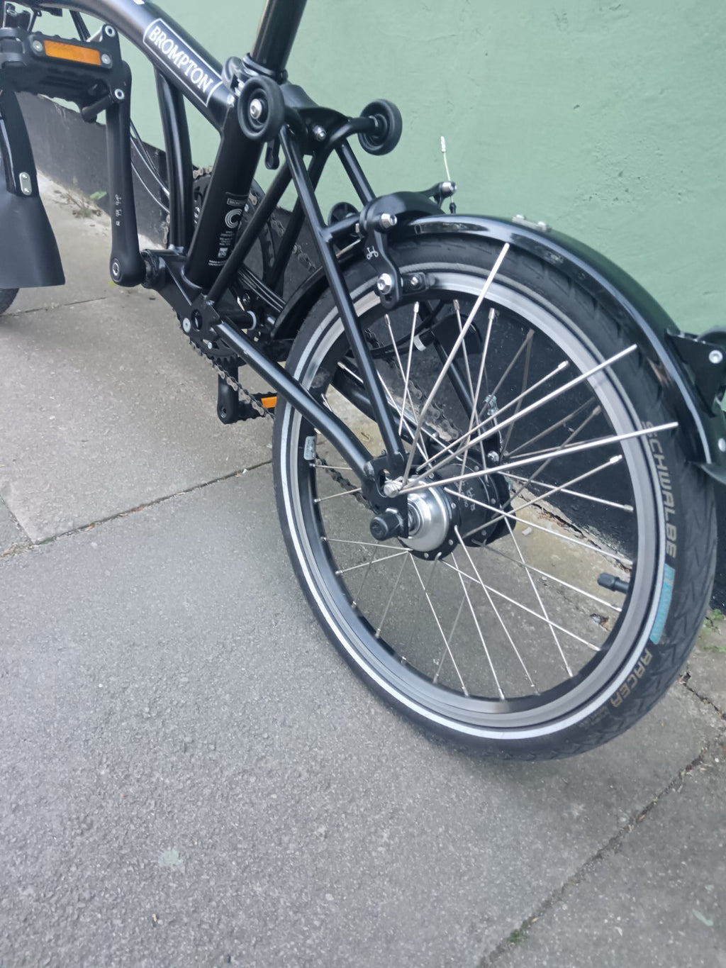 Brompton M6L BLACK EDITION 2025 Folding Bike Excellent Condition