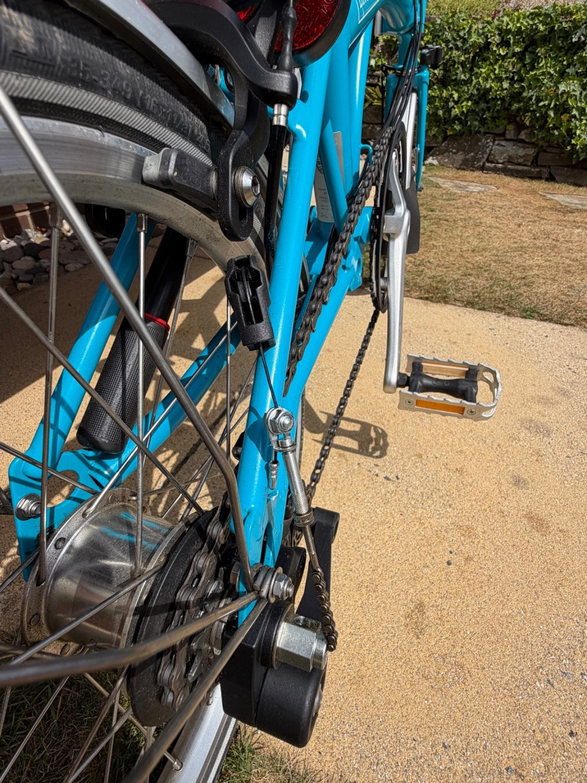 Brompton C Line M6L  (6 Speed) folding bicycle - BLUE (VERY GOOD CONDITION)