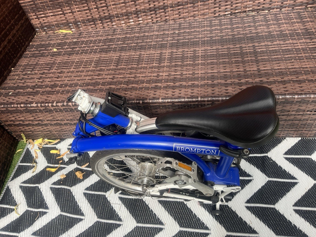 Brompton C Line 3 Speed With Dynamo Lights, Pump, Front Luggage Bag