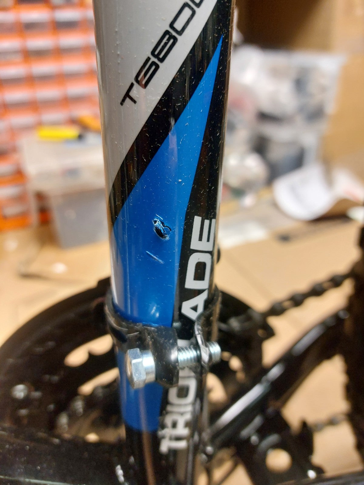 MINOR DAMAGE SEE PICS! 24" Mountain Bike 3 Spoke Wheels Mountain Bicycle