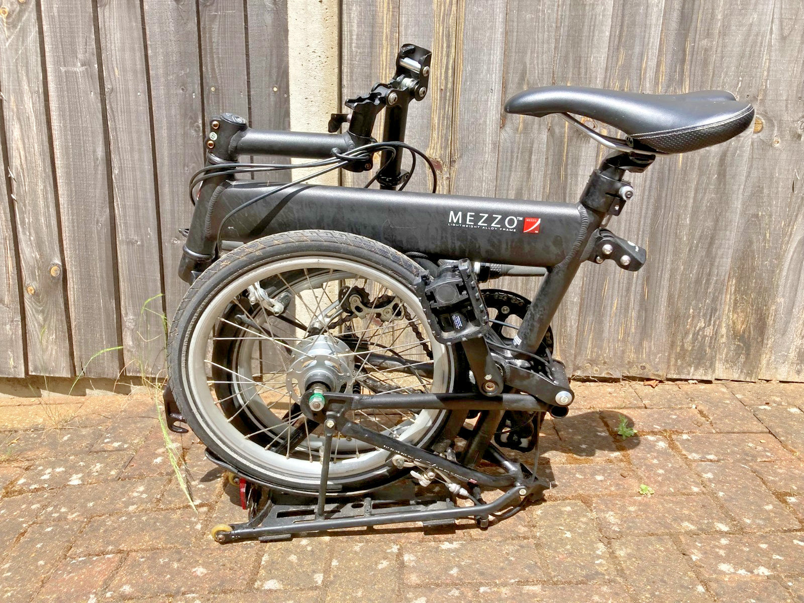 Mezzo i4 four speed black Folding Bike, 16” wheel, serviced, hardly used
