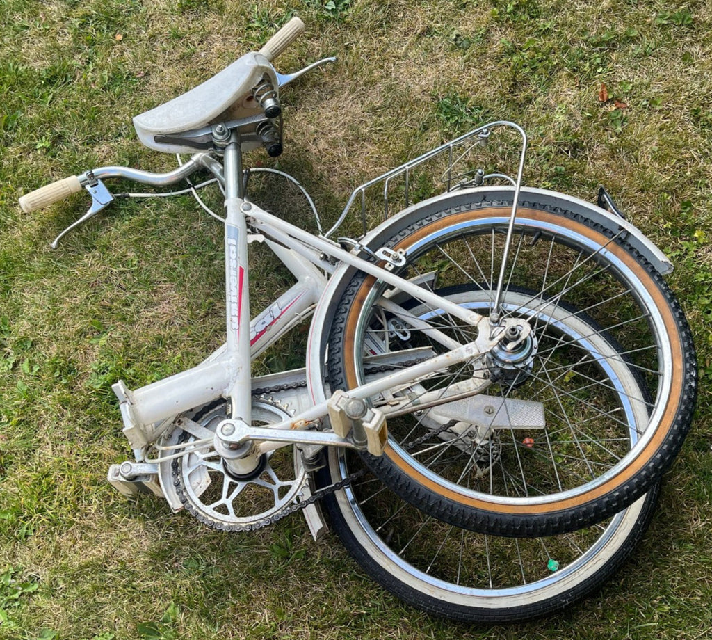 UNIVERSAL : 20" Wheel UniSport Sturmey Archer 3 Speed 1980s Vintage Folding Bike