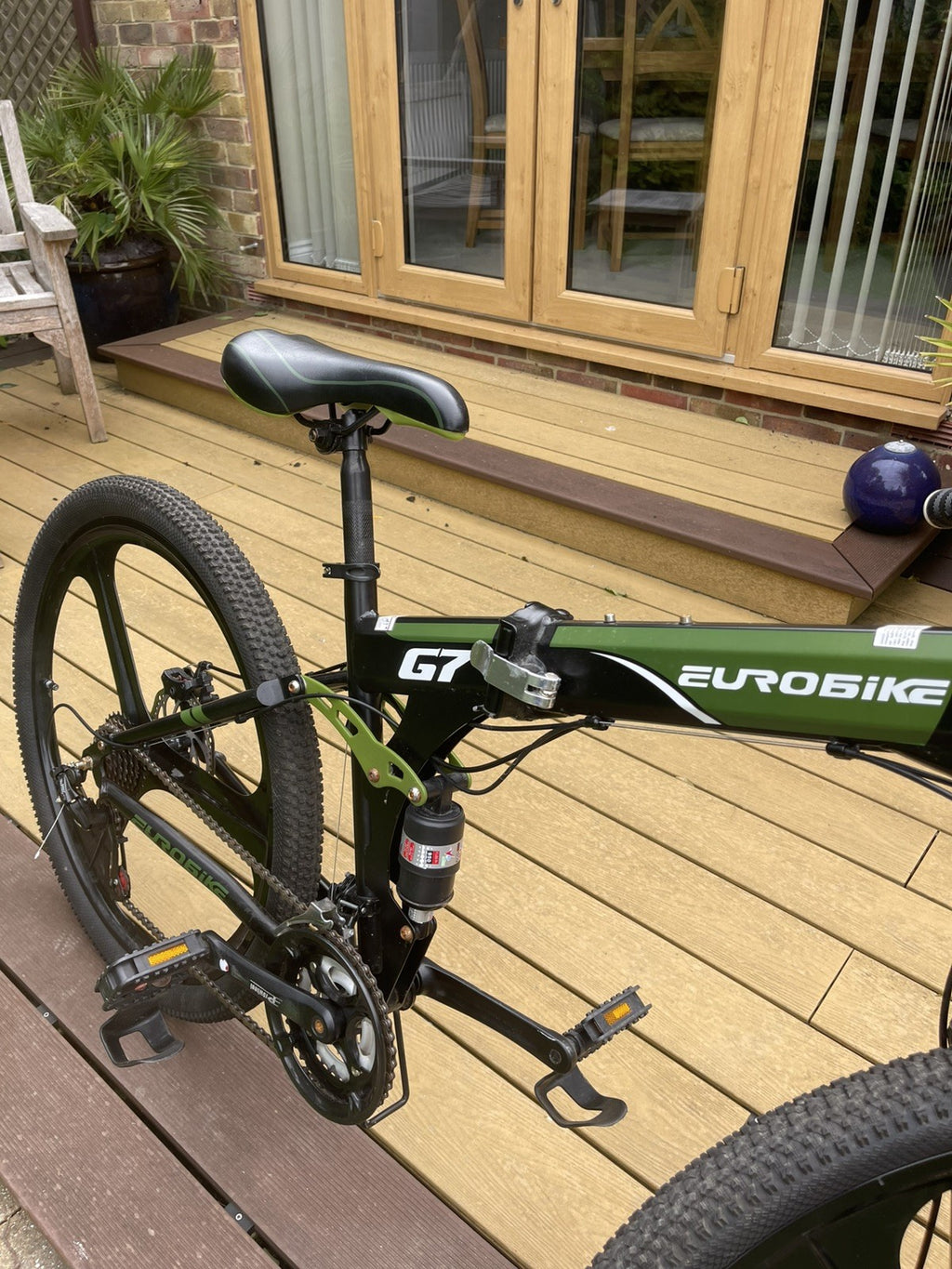 Eurobike G7 Folding Mountain Bike Dual Disc 17" Frame, 27.5" Wheels