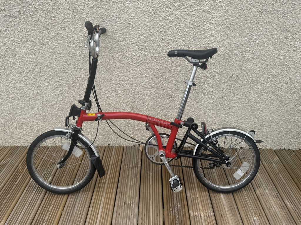 Brompton 3-speed folding bicycle, with telescopic seat post