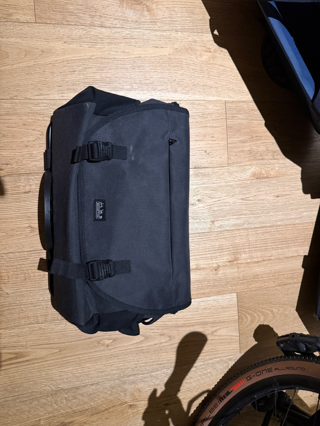 Brompton G Line Large 8-Speed Black Folding Bike + 3 Bags & Rear Rack