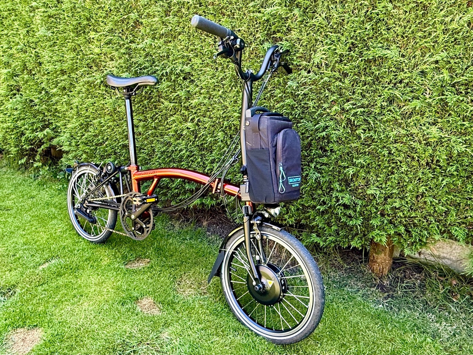 Brompton (Elect) C Line Explore Flame Lacquer - Mid Bars - 2024