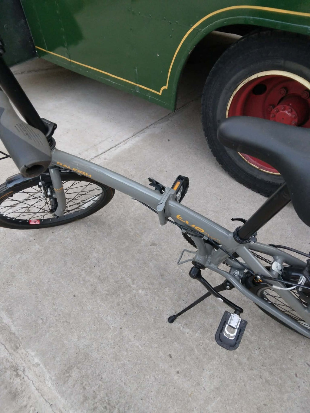 Raleigh Evo Two Foldable Bike
