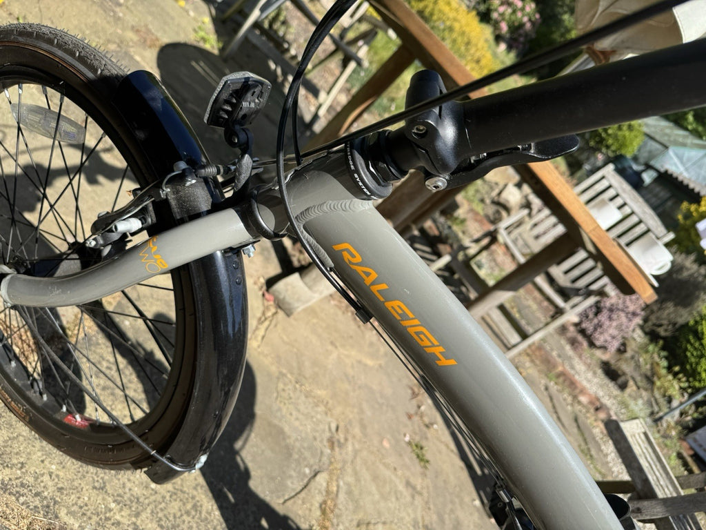 Raleigh Evo 2 Folding Bike 7-Speed Shimano Gears, Grey. Never Ridden.