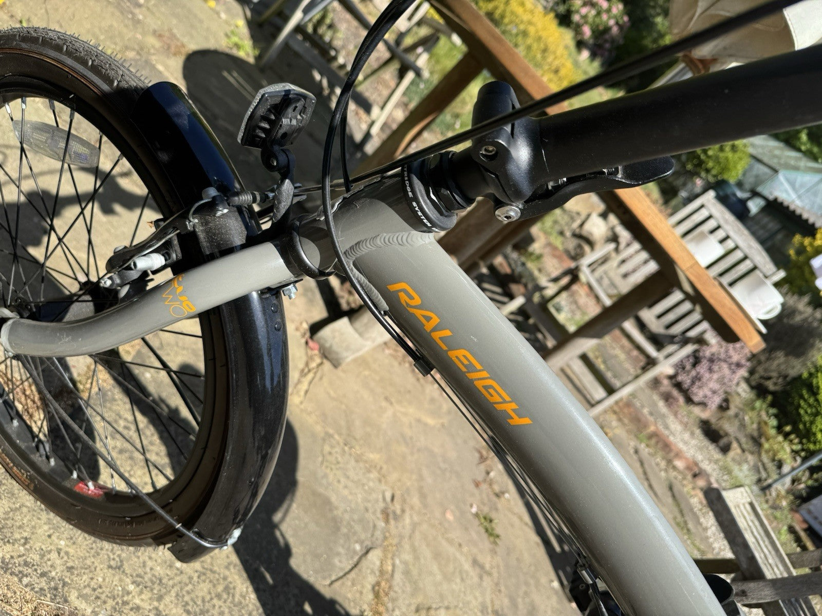 Raleigh Evo 2 Folding Bike 7-Speed Shimano Gears, Grey. Never Ridden.