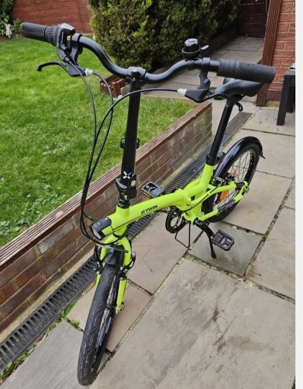 folding bike, commuter, train friendly, bus on the go for day trips or short dos