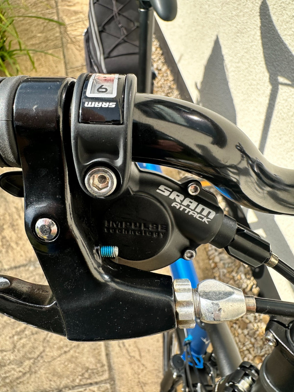 Mezzo Folding Bike D9 very lightly used 9 gears excellent condition