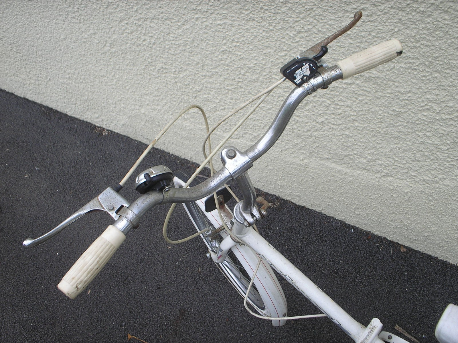 Universal girls small ladies 1980s folding vintage retro bicycle bike cycle