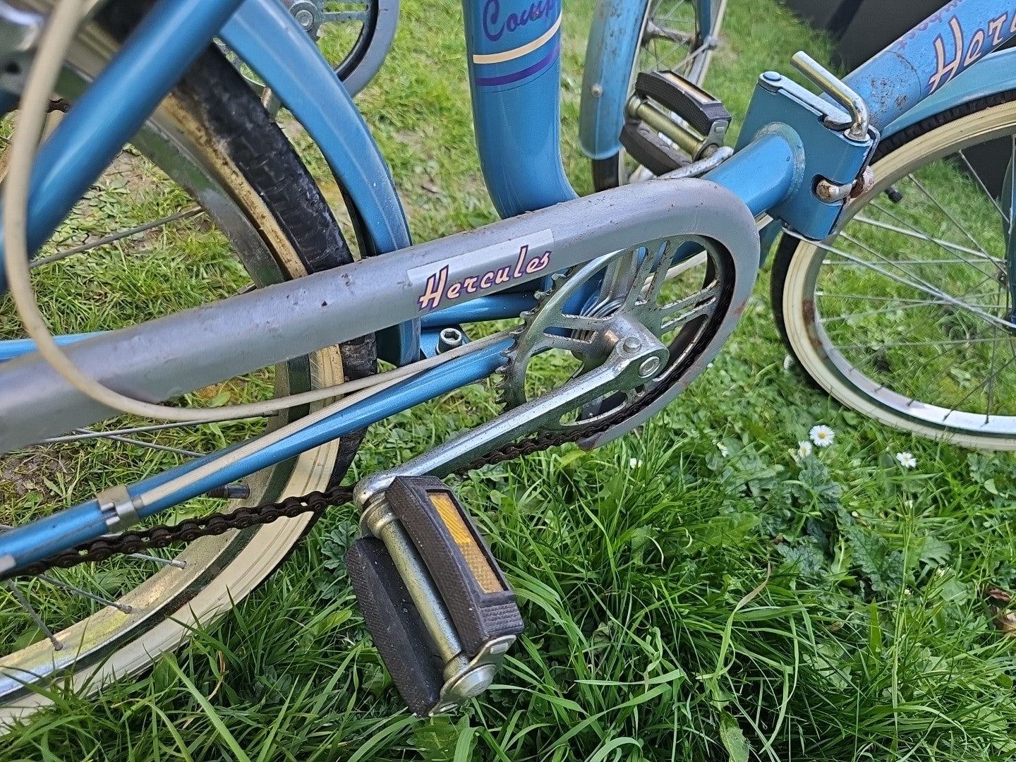 Pair of Hercules Classic folding bikes. Need Renovation.