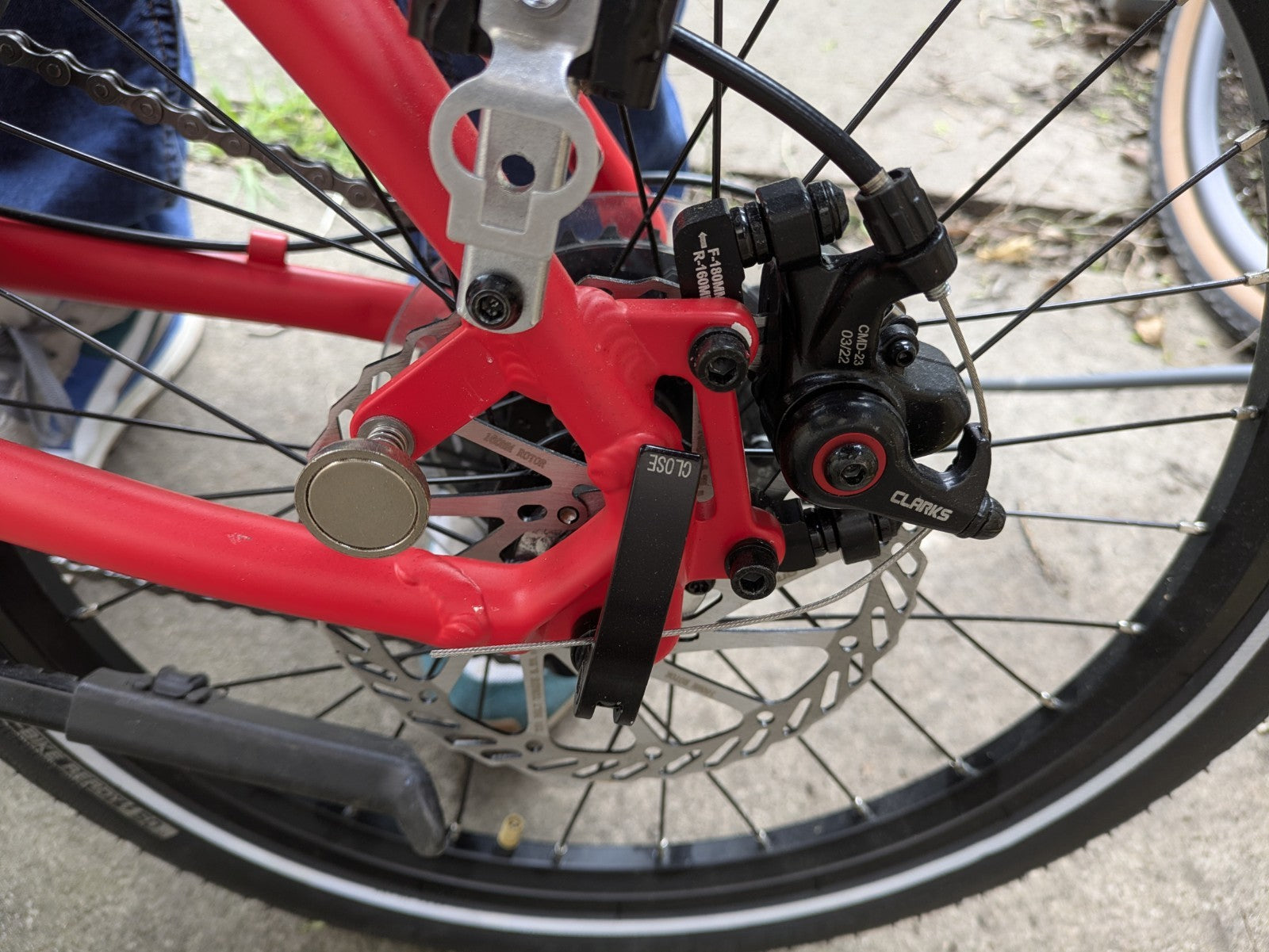 Carrera Intercity Folding Bike 8-Speed