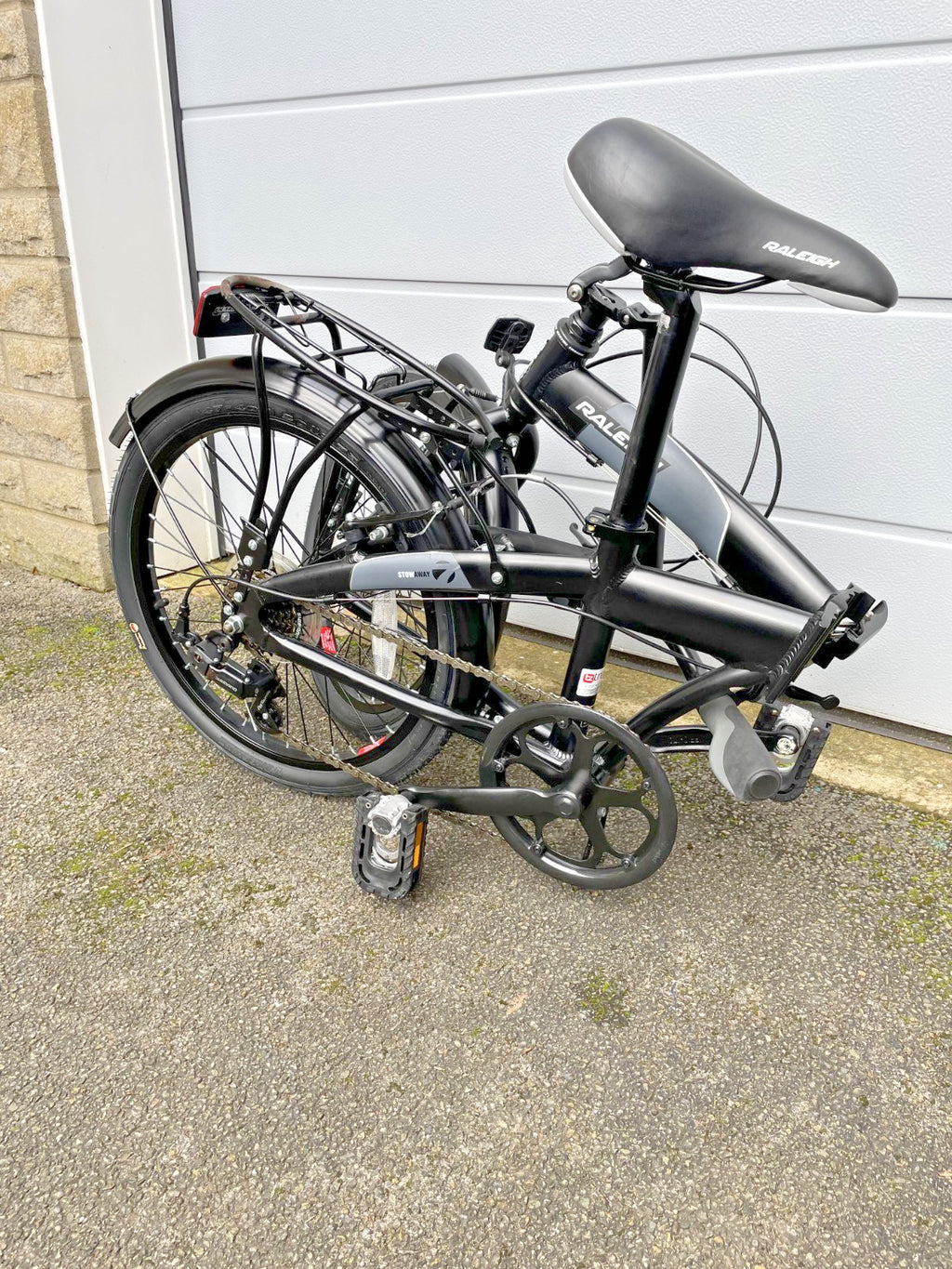 Raleigh  foldaway 7 Folding Bike,  20" Wheels, 7 Speed with Revo Grip
