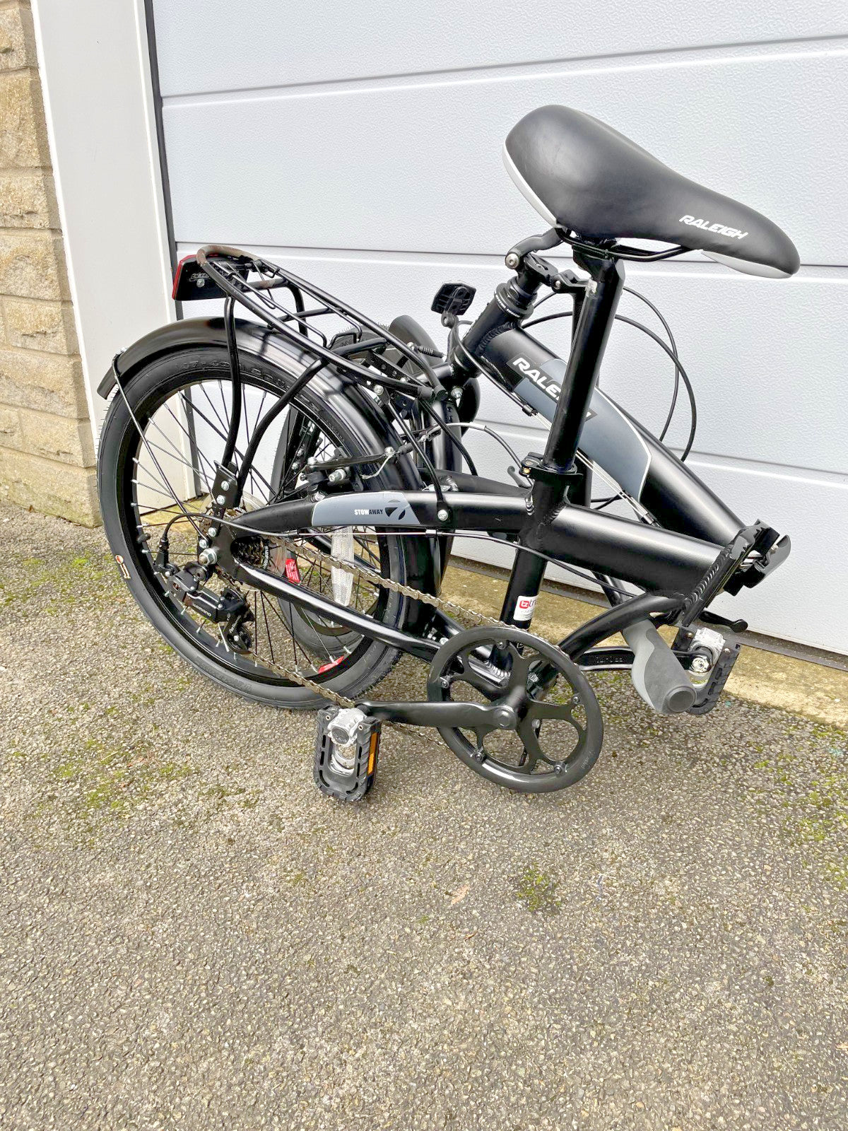 Raleigh  foldaway 7 Folding Bike,  20" Wheels, 7 Speed with Revo Grip