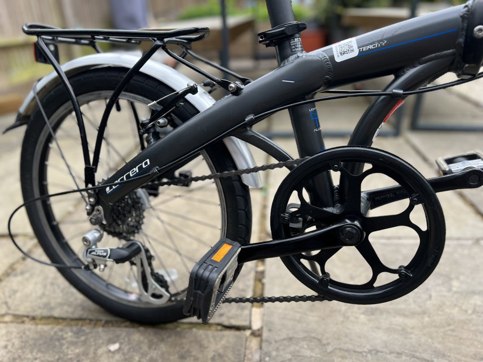 Carrera Intercity Folding bike T6 Aluminum 8-speed