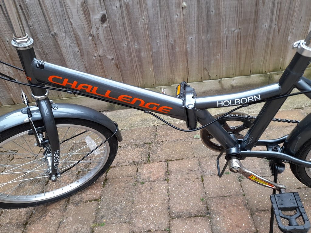 Holborn Challenge 20-inch Wheels Folding Bike Unisex With 6 Gears.