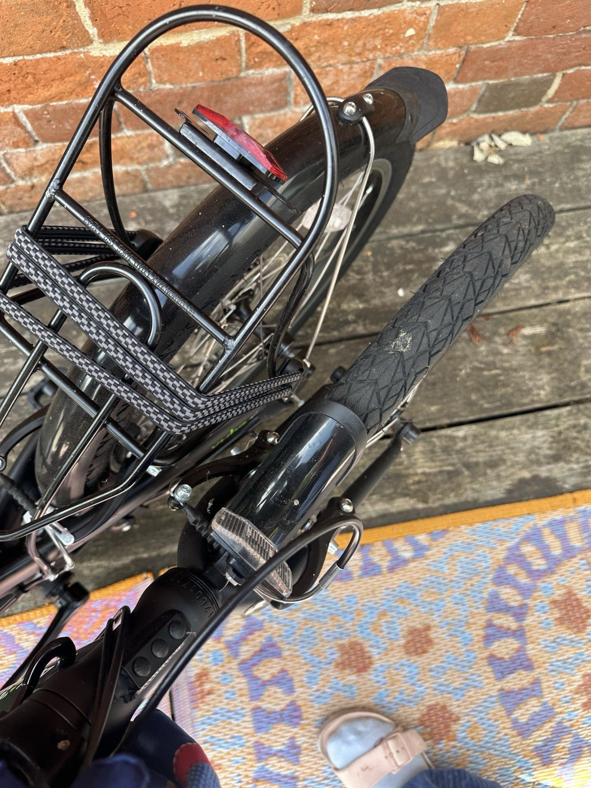 Dahon Vybe City Folding Bike 7-Speed, matte black