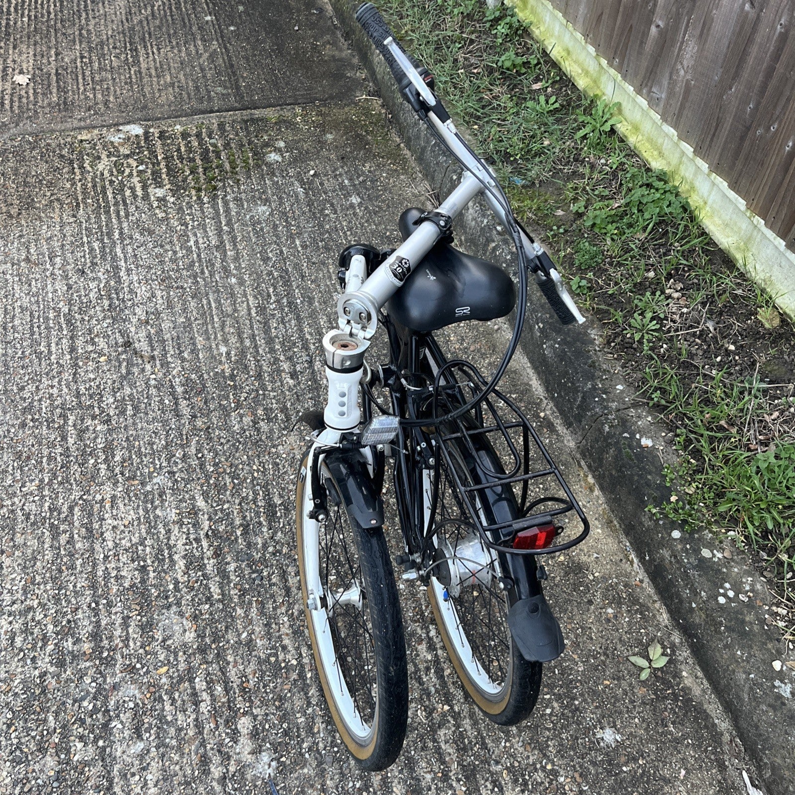 Dahon Vitesse Aluminium Folding Bicycle  7 Speed HUB Gears Bike