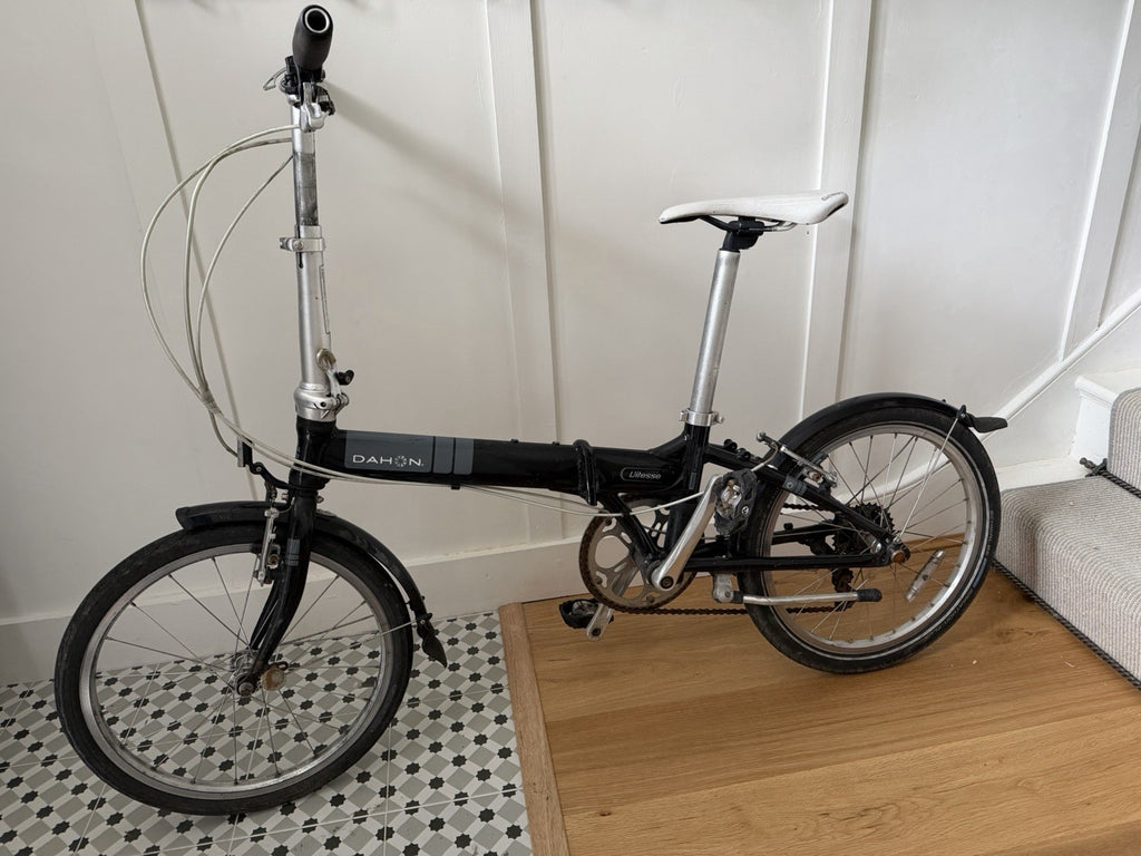Dahon Vitesse 7005 Folding Bike 7-Speed, 20-inch, Black
