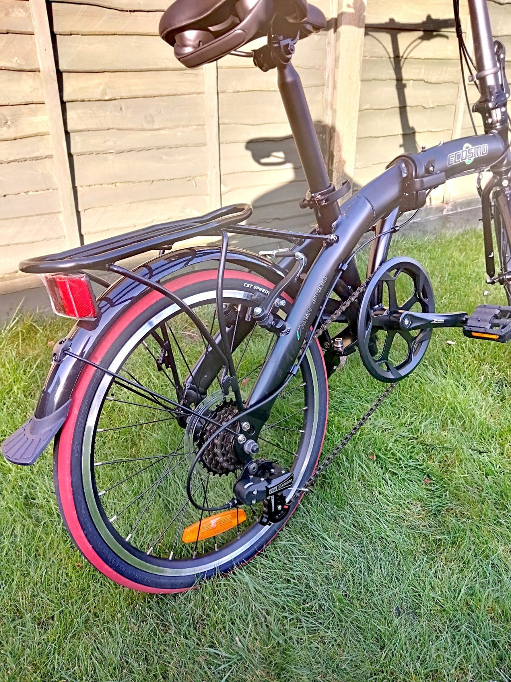 Ecosmo Folding Bike 20” Wheels Shimano 7-Speed – Used Twice – RRP £305