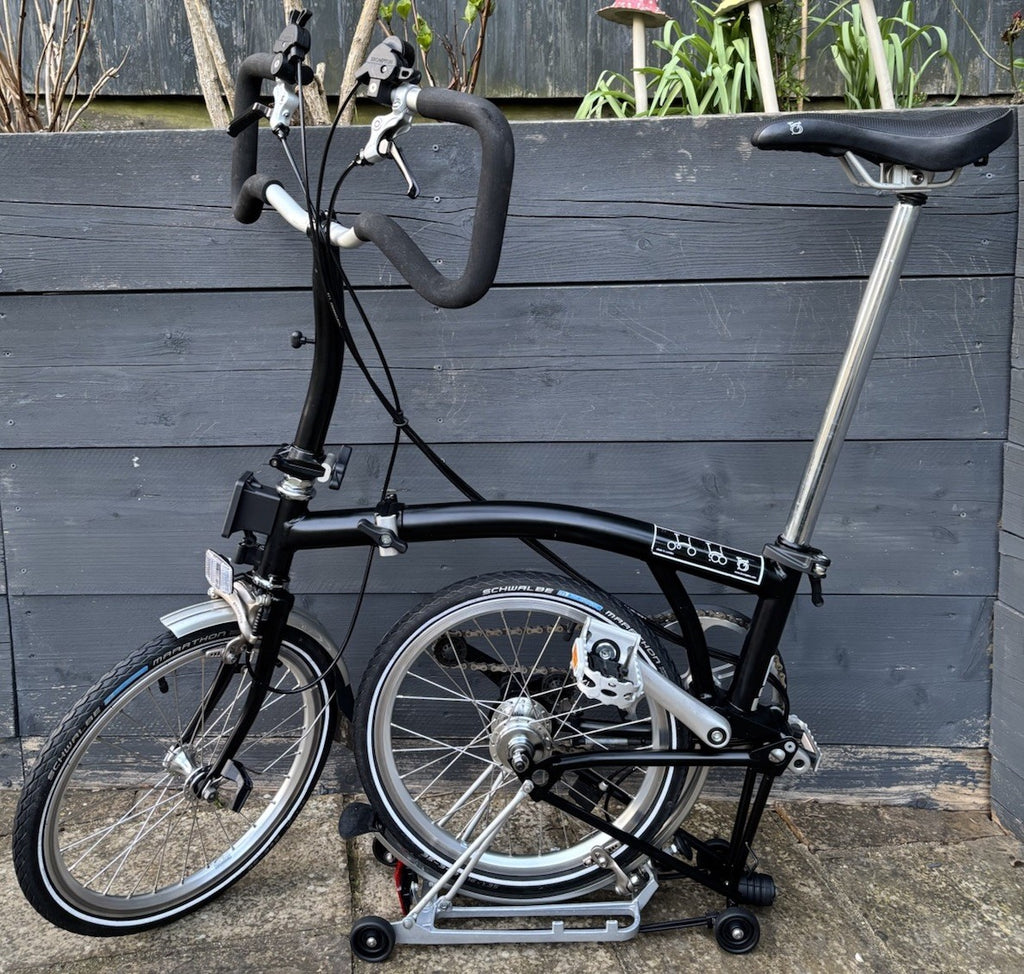 Brompton P6R folding bicycle Touring - C Line Equivalent in Black - Hardly Used