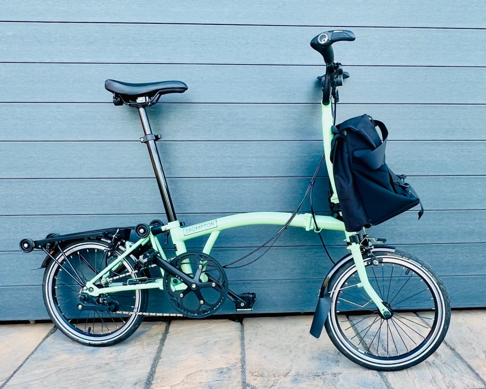 Brompton C Line 2 Speed Matcha Green Folding Bicycle 2025 + Messenger Metro Bag