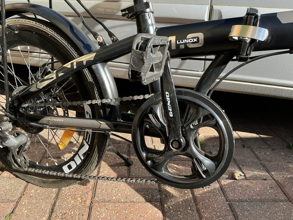 Genio Lenox 1.0 Folding Bike 20" Wheels Black. Spares Or Repair