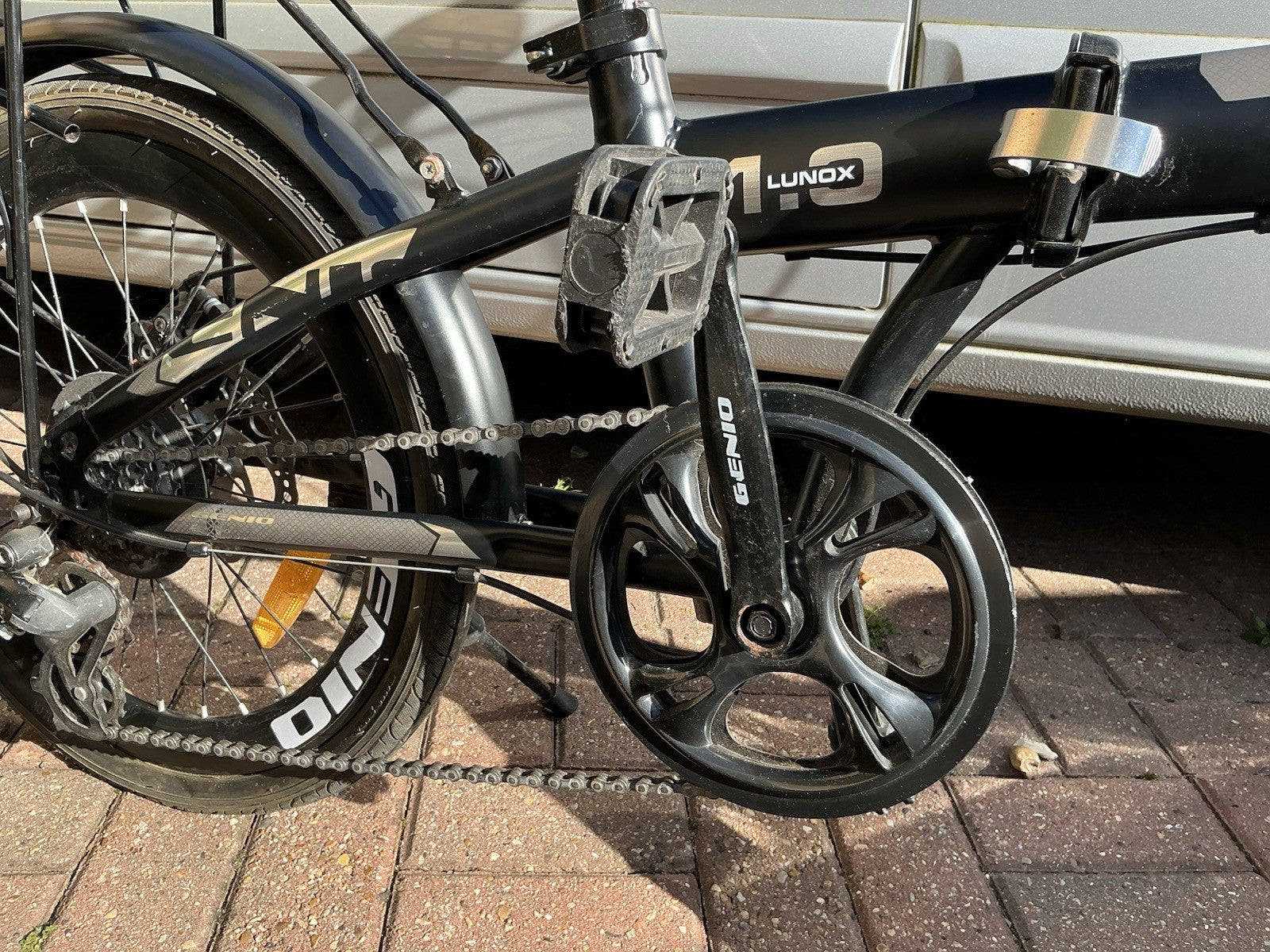Genio Lenox 1.0 Folding Bike 20" Wheels Black. Spares Or Repair