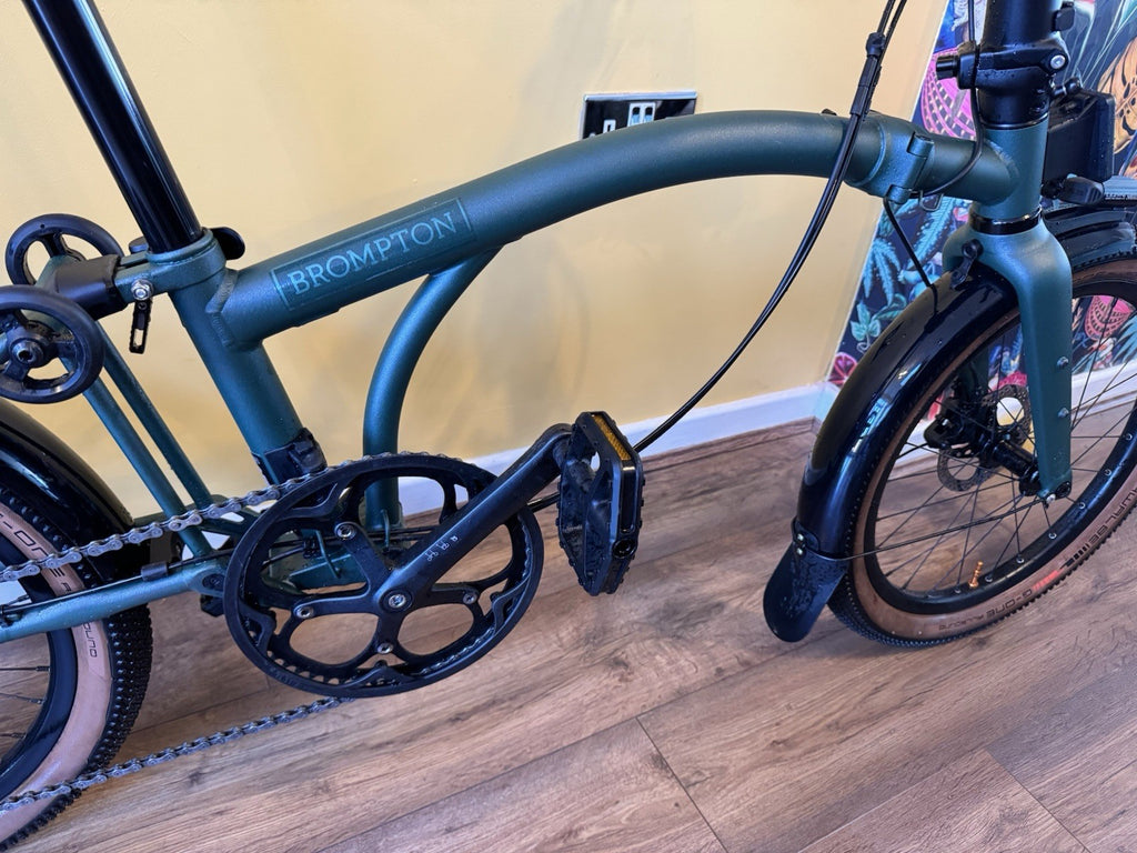 Brompton G Line 8-Speed Folding Bike Size Medium Forest Green