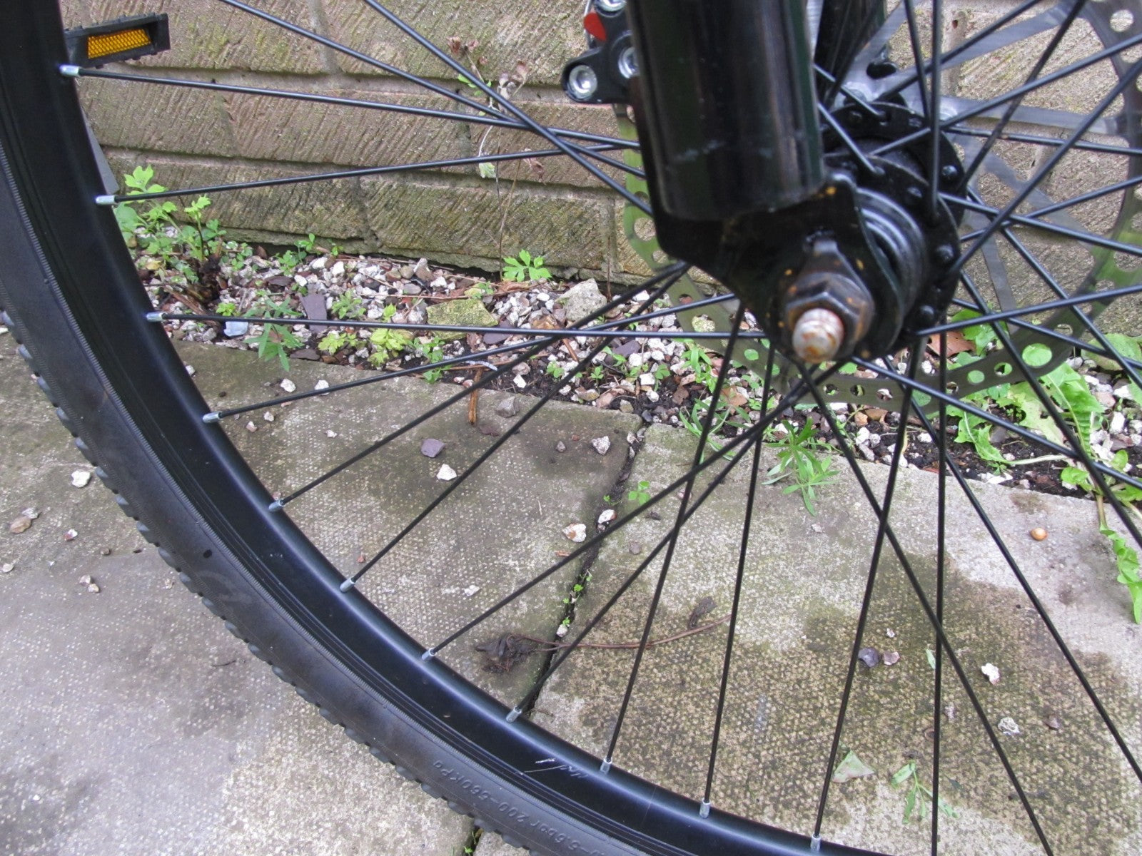 BIKE - MOUNTAIN BI FOLD - 26" WHEELS - DISC BRAKES  UNISEX - EXCELLENT CONDITION