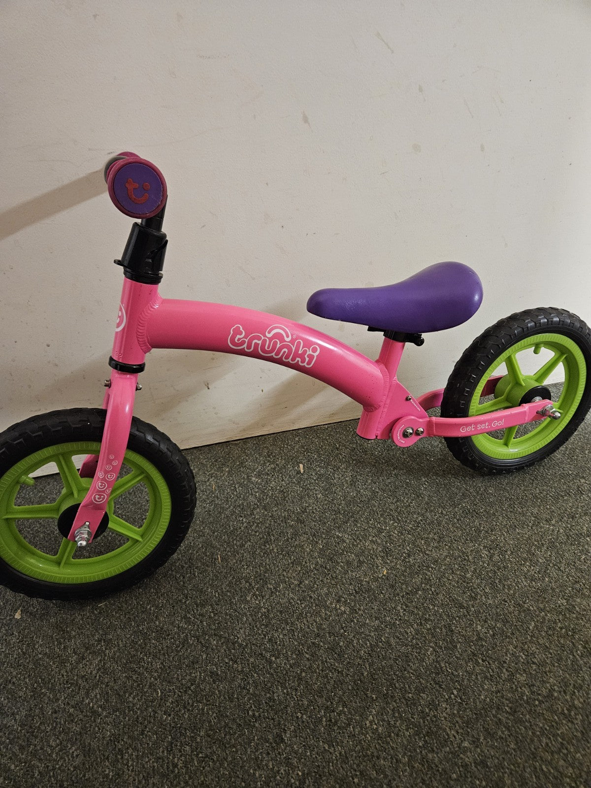 Trunki Folding Balance Bike 12" Wheel - Pink