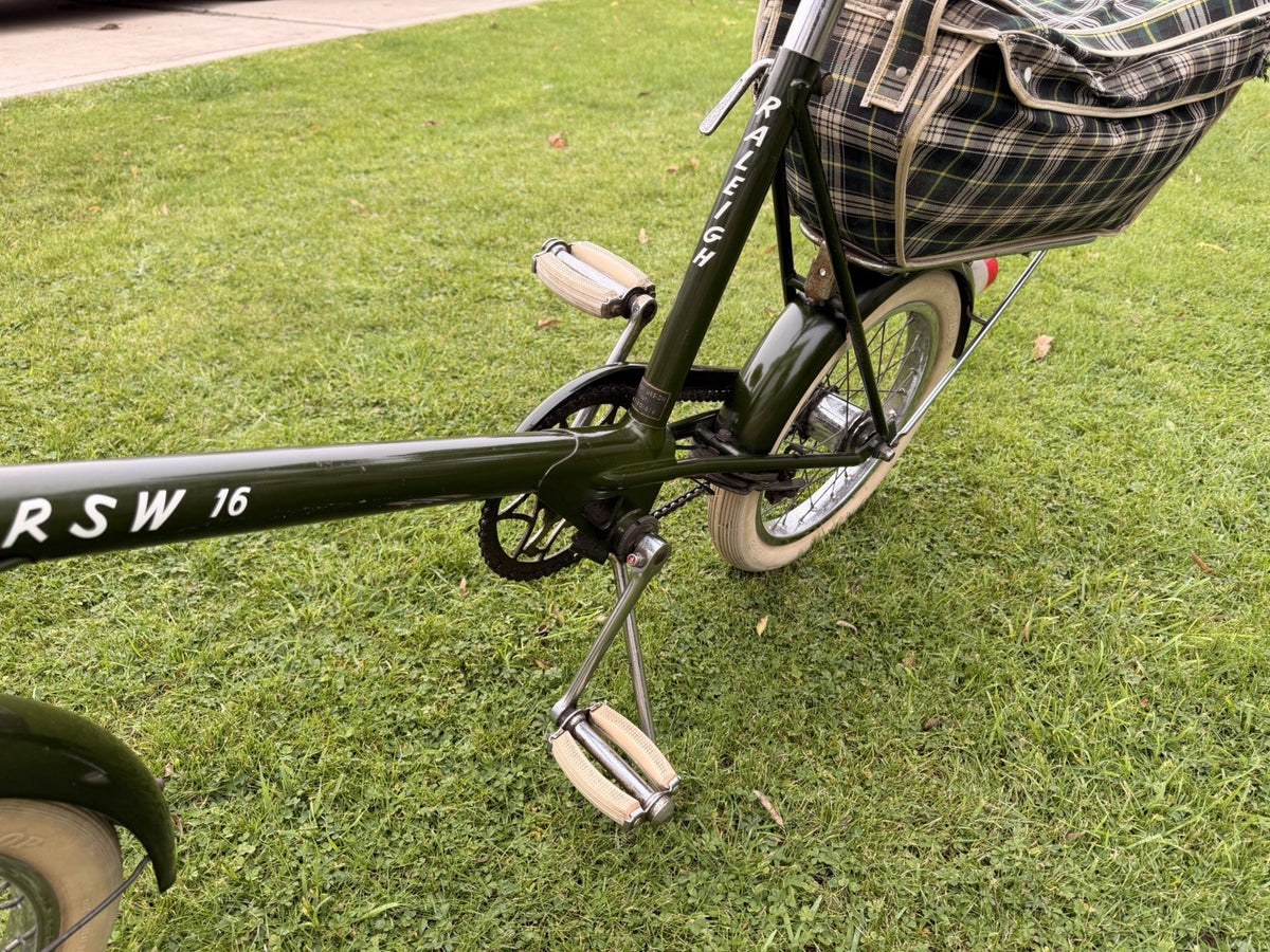 Vintage 1966 Raleigh RSW 16