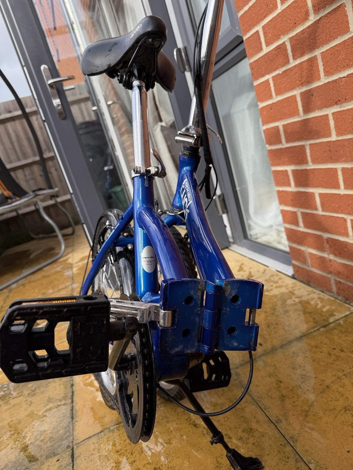 Apollo Luck Blue Folding Bike 20in Mudguards Kickstand Derailleur BMX Bar