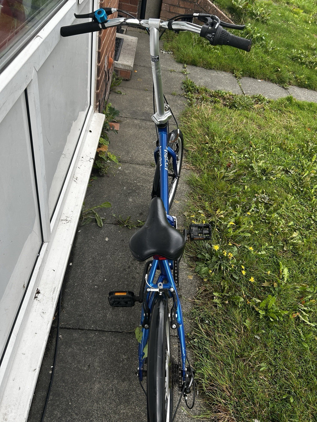 Apollo Luch Folding Bike 20 in Blue Aluminium V-Brake Mudguards Rear Light
