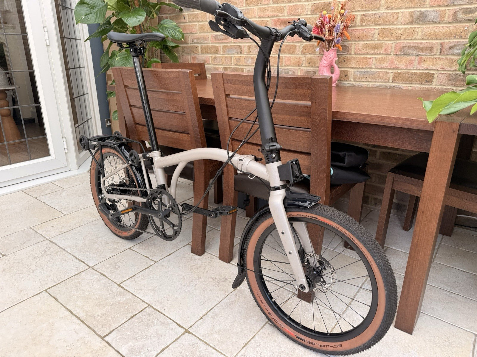 Brompton G Line 8-Speed Roller Frame Traildust White, Size Medium