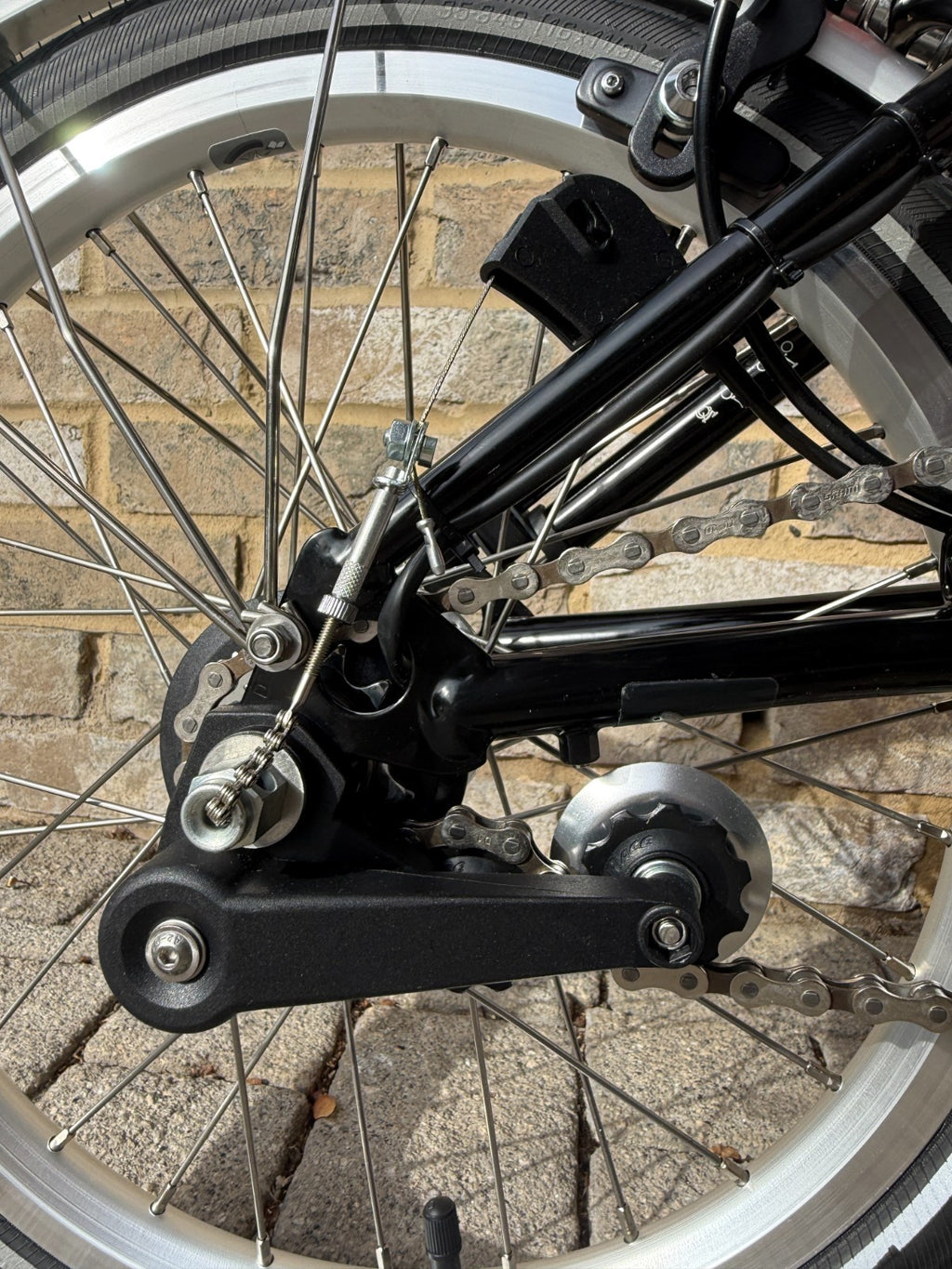 Brompton Rocket Red & Black 3 Speed Mid C Line M3L with Dynamo Lighting