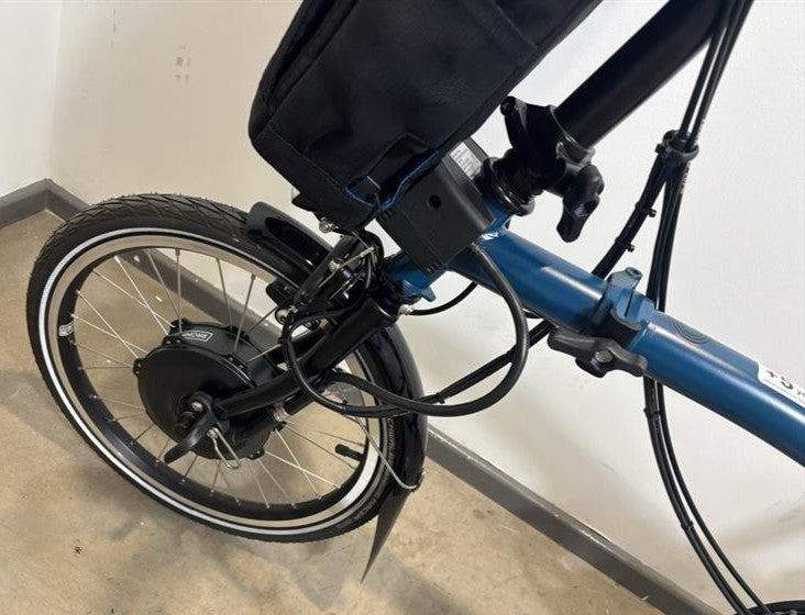 Brompton Electric C Line 4 Speed Mid Folding Bike - 2023 - Ocean Blue