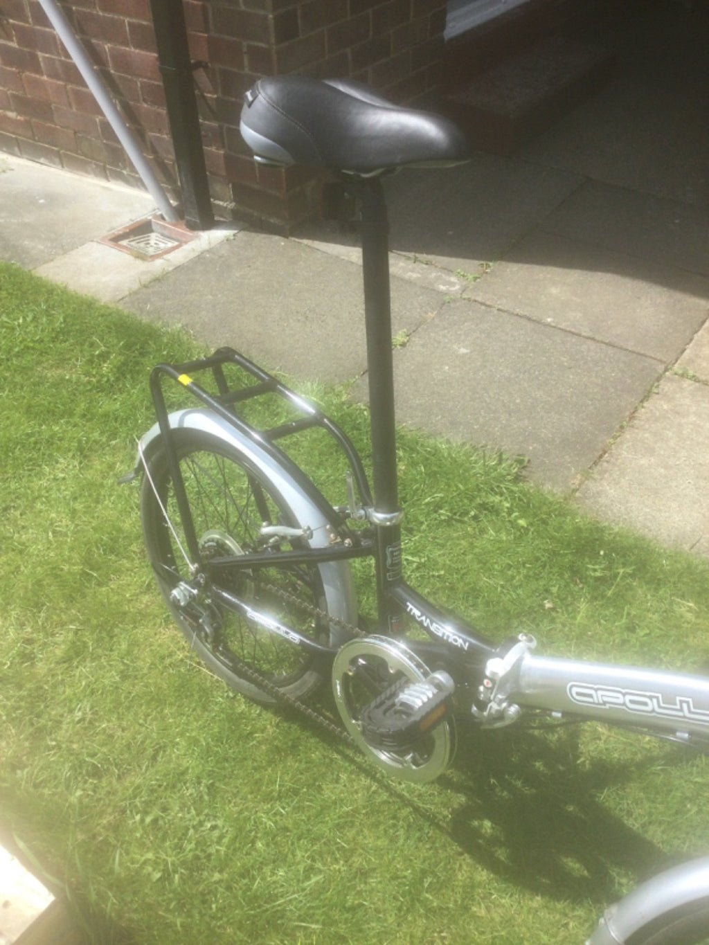 Apollo  transition folding bike 6 revoshift gears 20inch wheels adults unisex