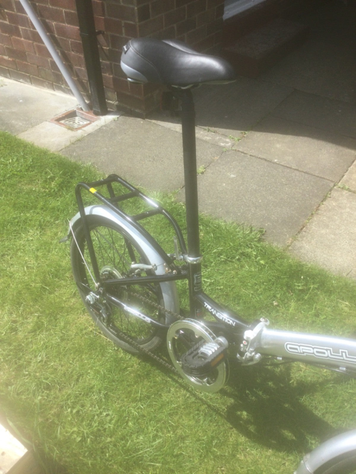 Apollo  transition folding bike 6 revoshift gears 20inch wheels adults unisex