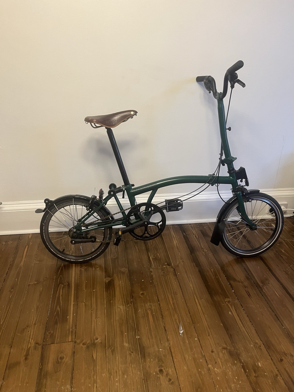 Brompton C Line 2-Speed Folding Bicycle Green Excellent Condition with Tool Kit