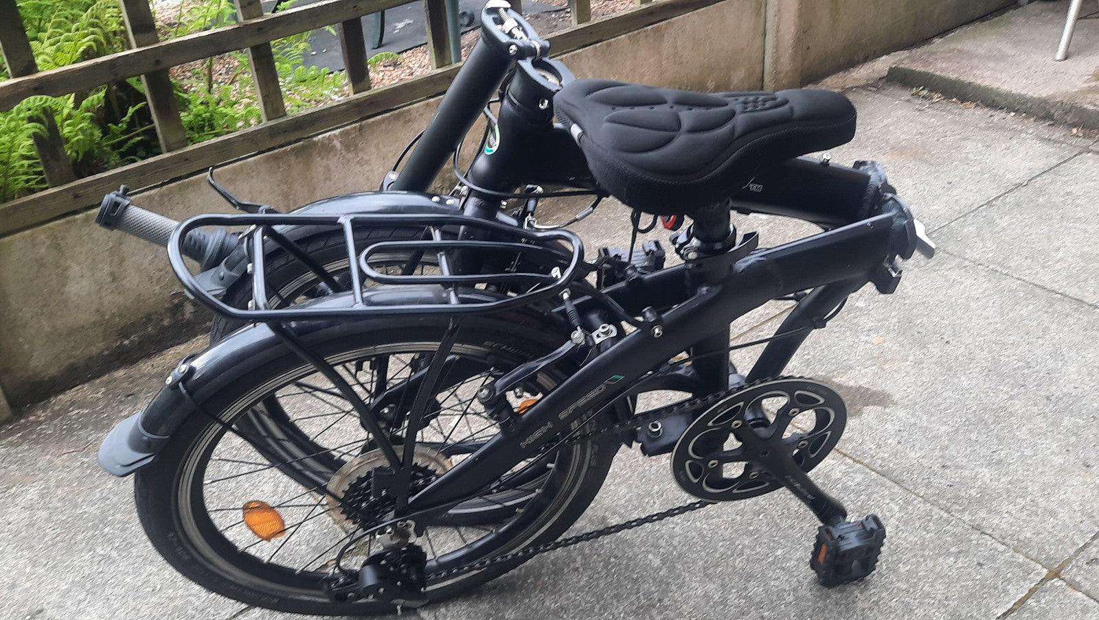 Ecosmo Folding Bike 20in Black, Mudguards, Rear Rack, 7-Speed, Reflectors